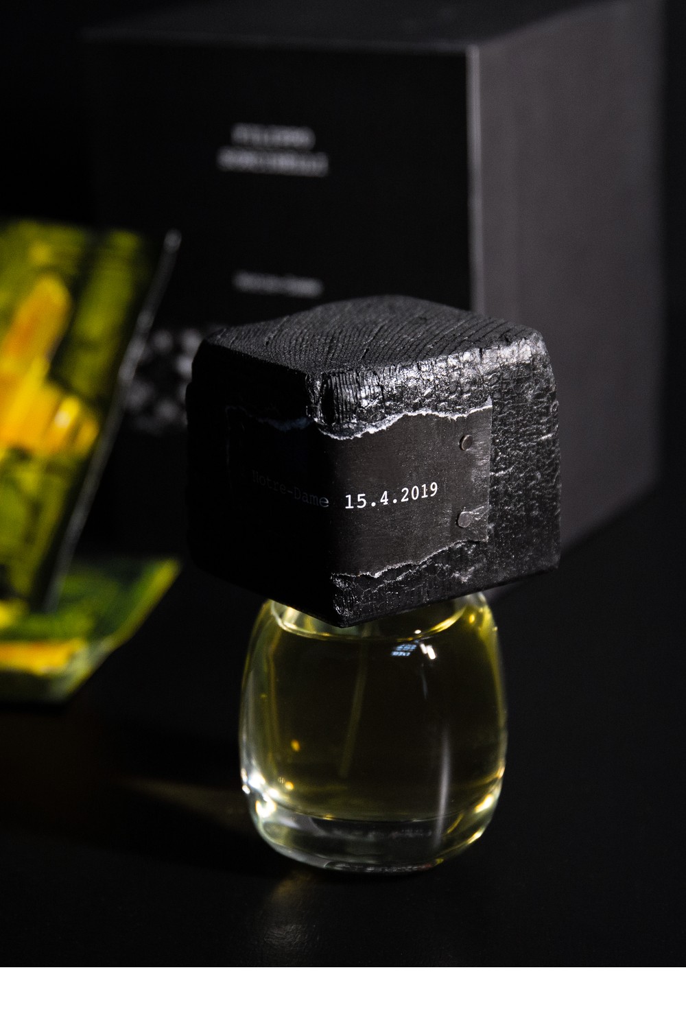 Filippo Sorcinelli Notre-Dame 15.4.2019 extrait de parfum bottle with burnt-wood cap